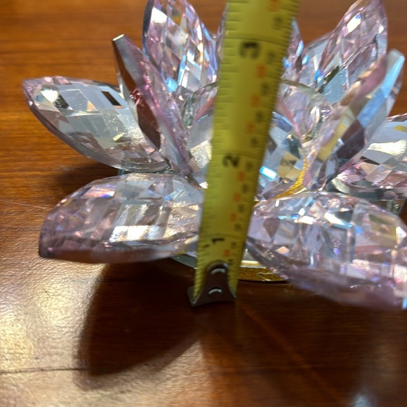 Crystal Lotus Tea light candle holder - Picture 6 of 6